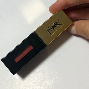 イヴ・サンローラン リップ ルージュピュールクチュール ヴェルニ