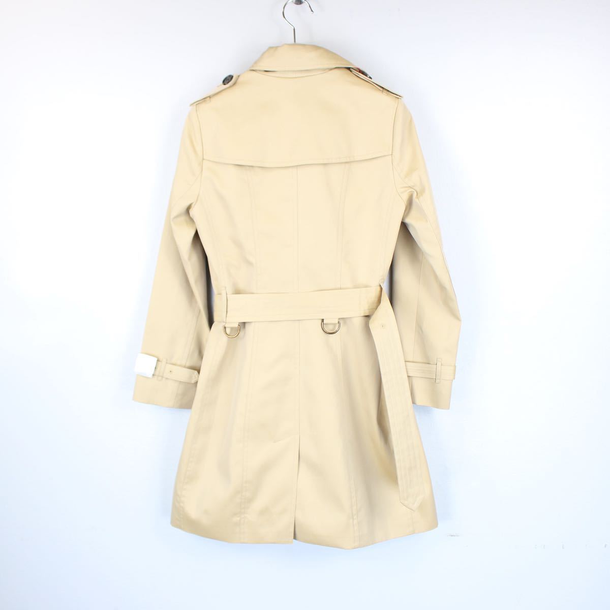 新品タグ付BURBERRY LONDON ENGLAND THE CHELSEA LONG TRENCH COATバーバリーロンドンイングランドザチェルシーロングトレンチコート 新品タグ付BURBERRY LONDON ENGLAND THE CHELSEA LONG TRENCH COATバーバリーロンドンイングランドザチェルシーロングトレンチコート