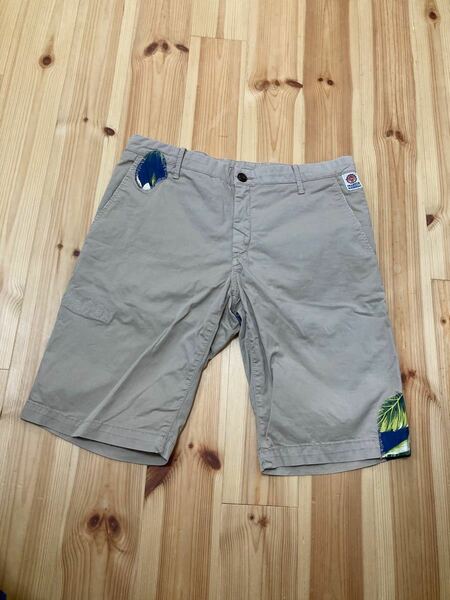 FRANKLIN MARSHALL SKINNY FIT SHORT ZIP ベージュ ハイビスカス柄