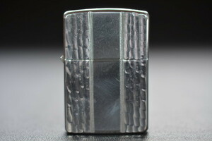 古いライター ZIPPO 槌目 シルバー？ 検索用語→Aレター100g10内オイルライタージッポー