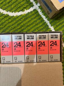 テプラ テープ 24mm 赤 5本セット