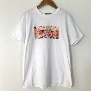 VANQUISH ヴァンキッシュ バラ柄 薔薇 デザイン tシャツ メンズ Sサイズ ホワイト
