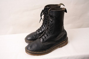 英国製ドクターマーチン UK4 1/2/23.0cm～23.5cm/10ホール 黒 ヴィンテージ レディース レザー イングランド　drmartens 中古 dh2674