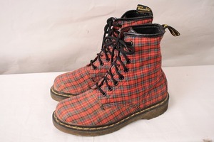 ドクターマーチン UK4/22.5cm-23.0cm/8ホール チェック ブーツ dr.martens レディース 古着 中古 dh2800