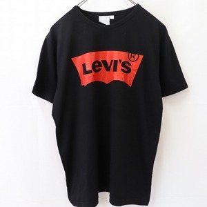 リーバイス Tシャツ XL 黒 ロゴ 赤 Tシャツ LEVIS 半袖 プリント クルー メンズ レディース 古着 中古 st236