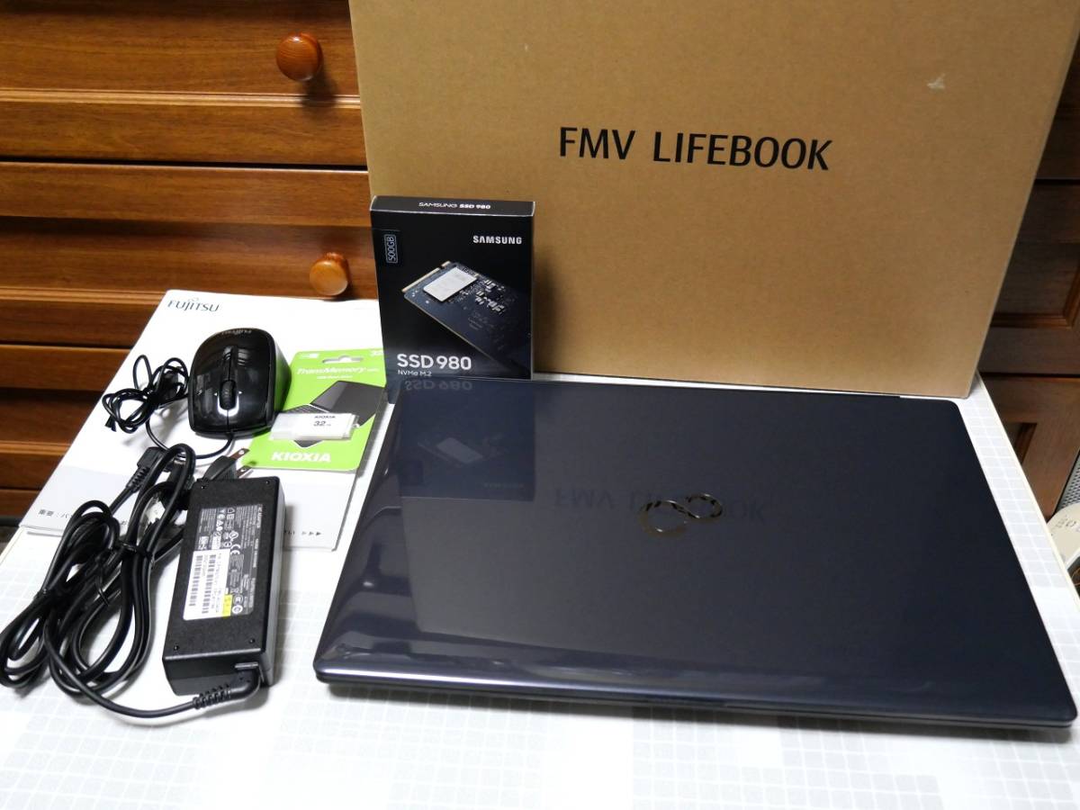 トのウッド】 中古美品☆2019年モデル Ryzen3-3300U/SSD256GB/8GB