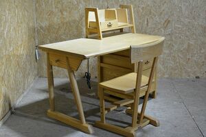 * karimoku/ Karimoku writing desk /. a little over desk built-in Wagon with casters .*