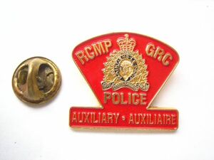 王立カナダ騎馬警察　RCMP ポリス　ピンバッジ