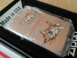 ZIPPO 『毛糸で遊ぶ猫二匹 ネコ ねこ CAT』1996年6月製造 トラネコ ニャンコ先生 オイルライター ジッポ 廃版激レア 未使用品