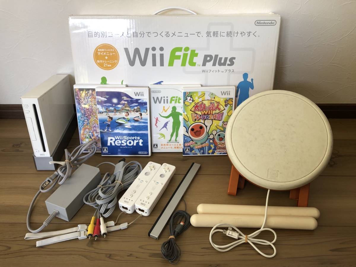 現金特価】 Wii - Wii 本体+バランスWiiボード+ソフト4本セット 家庭用ゲーム機本体