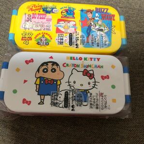 トイストーリー　クレヨンしんちゃん 弁当箱 ハローキティ