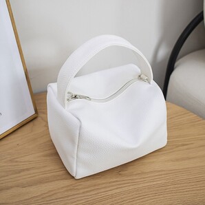ショルダーバッグ スクエア ボックス レディース 新品 未使用 ホワイト 白 かわいい キレイめ オシャレ 上品 スタイル 海外
