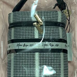 Her lip to Jacquard Vanity Bag silver