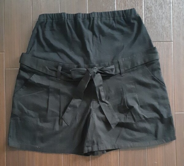 未使用マタニティショートパンツ