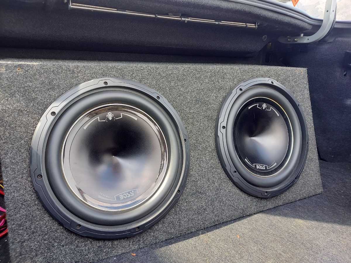 JL AUDIO ワンオフウーファーボックス 美品 【93%OFF!】