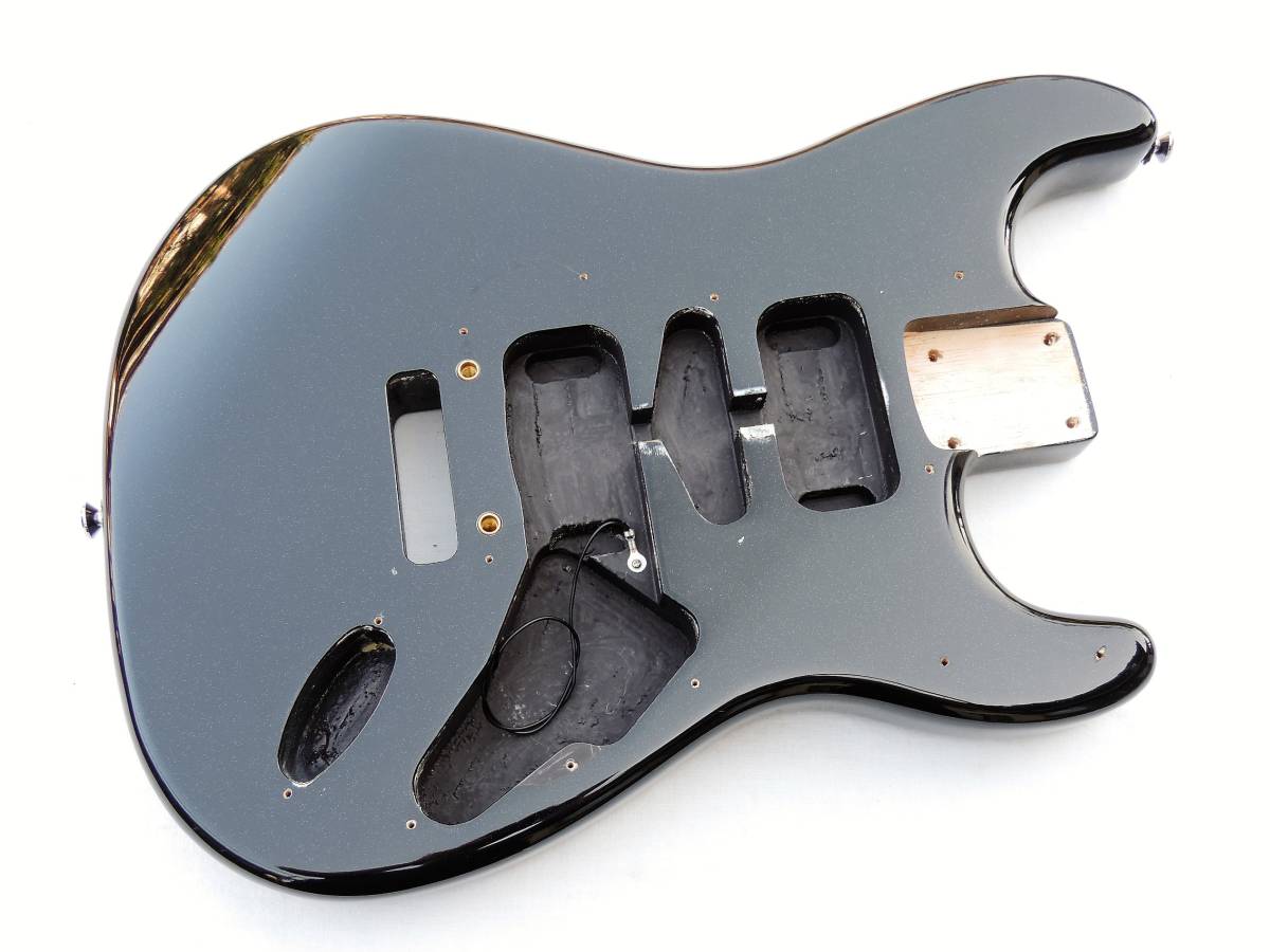 Fender USA アメスタストラト ボディ LPB domaine-gavignet-bethanie.com