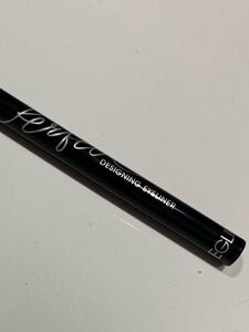 EGLIPS アイライナーです。カラーはジェットブラック。数回の使用です。箱はありません。ご理解いただける方、お願いいたします。