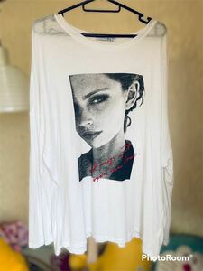 via j(ヴィアジェイ)"WOMAN"転写プリントロングTシャツ ホワイト　CANAL JEAN 2020完売品