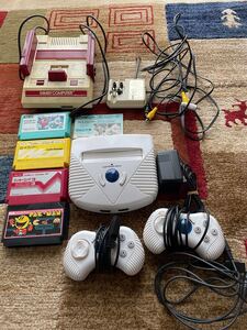 任天堂 ファミリーコンピューター Nintendo+ソフト4本 互換性ファミリーコンピュータ