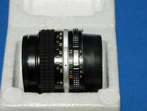 美品 Nikon Ai-S Nikkor 28mm f3.5S マニュアルフォーカスレンズ 一眼レフカメラ用交換レンズ　広角レンズ_画像3