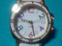 珍品　デザイン　JーAXIS　SUNFLAME　AL１１８２　腕時計　ホワイト_画像1