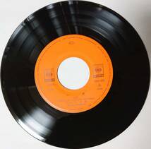 山口百恵 : 一恵 / 想い出のストロベリーフィールズ 国内盤 中古 アナログ EPシングル レコード盤 1980年 09SH 894 M2-KDO-699_画像6