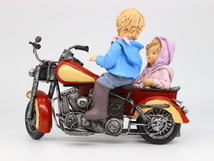 創作人形作家 矢野陽子 作 バイクに乗って遊ぶ二人の子供と子犬 バイクにサイン有 オブジェ 置物_画像6