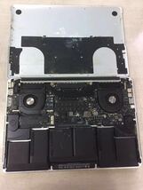 Apple MacBook Pro A1398 通電しない 本体のみ，スペック不明 中古現状品 ジャンク品（100s）_画像5