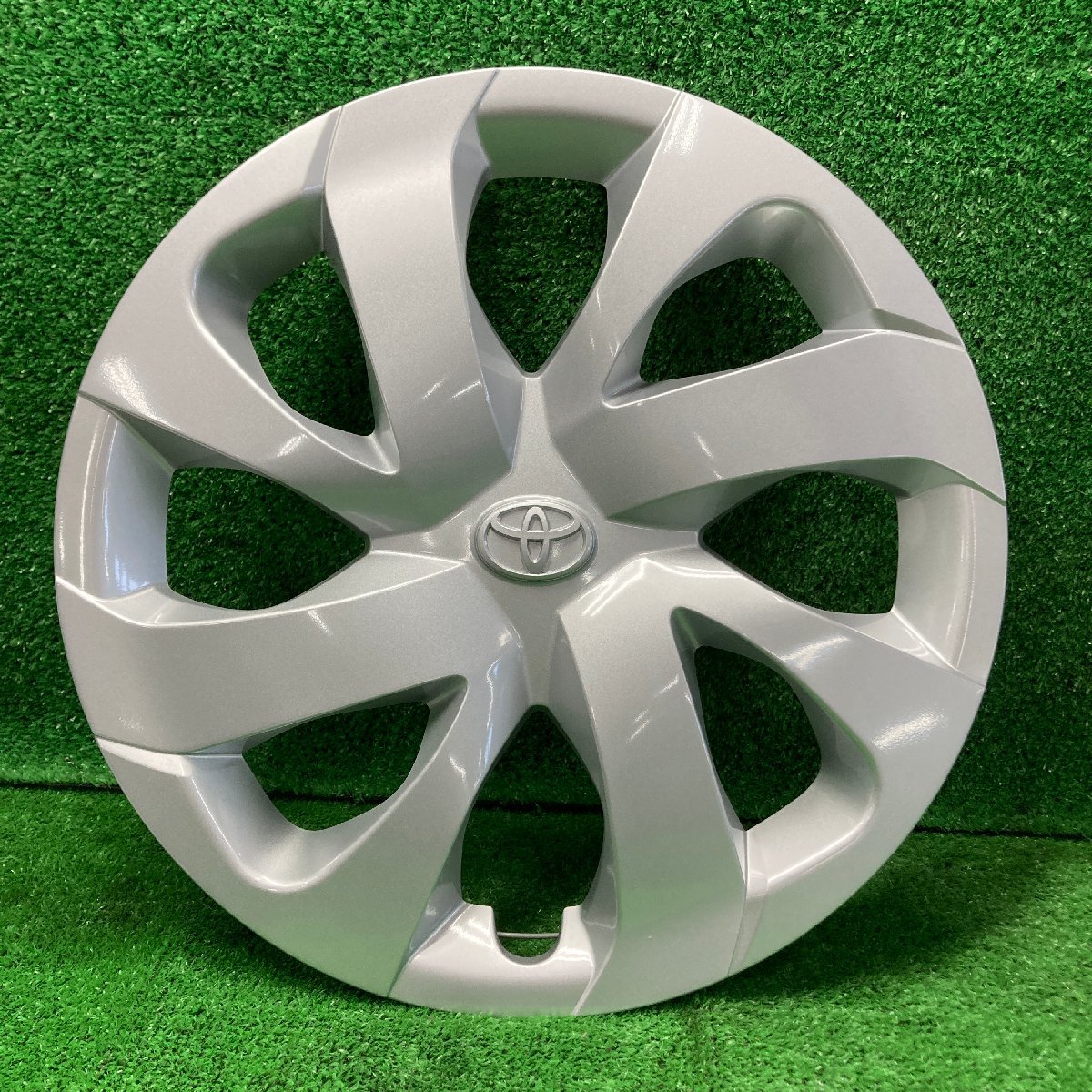 ヤフオク! -「△シエンタg」(ホイールキャップ) (タイヤ、ホイール)の ...