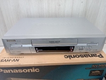 ジャンク 未使用品 Panasonic NV-HV5 ビデオデッキ VHSデッキ 2001年 ビデオカセットレコーダー_画像2