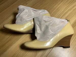  beige enamel original leather bootie 22cm made in Japan unused 