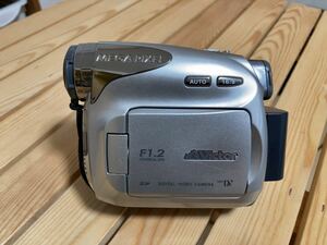 【ジャンク】Victor JVC GR-D650-S ビクター デジタルビデオカメラ ビデオカメラ 