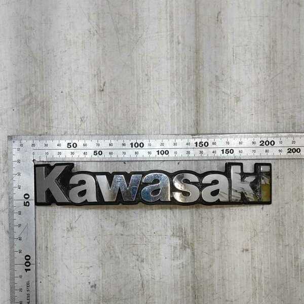 【0402-31】カワサキ　Kawasaki　エンブレム　1枚 　 当時物　絶版　旧車　