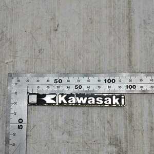 【0406-13】カワサキ　KAWASAKI テールカウルエンブレム　　1枚 　純正　 当時物　絶版　旧車　