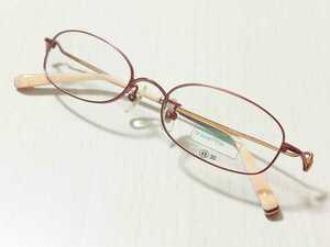 新品 ユニテッドカラーオブベネトン　眼鏡　メガネ　高級感　上品 赤色