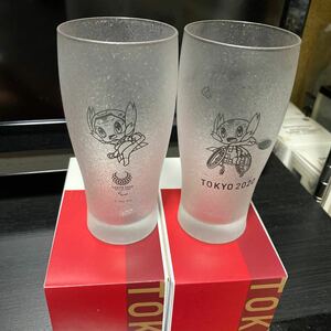 東京パラリンピック　マスコットキャラクターガラスコップ
