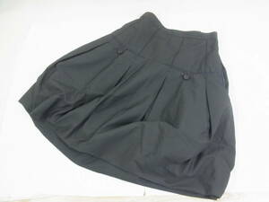## Louis Vuitton * gray flair skirt 38##