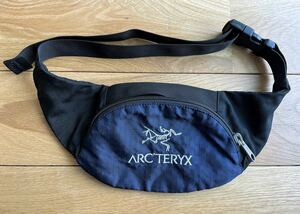 [ ultra rare Vintage ]ARC'TERYX Urban Fanny Arc'teryx urban fa knee waist bag navy navy blue color waist pack 