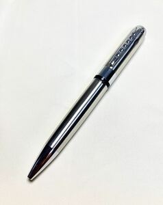 未使用品　メタルツイストボールペン　シルバー　ビジネス　高級筆記具　(350)