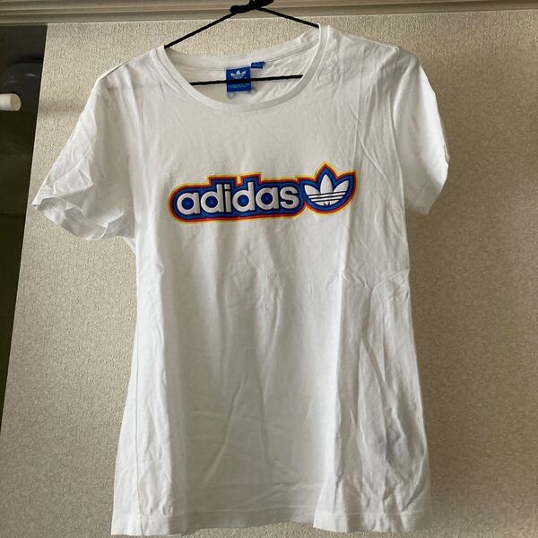 adidas 半袖Tシャツ 小さめのLサイズ