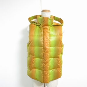 #wpc pleat pulley zPLEATSPLEASE the best gilet 3 yellow green orange down gradation Zip up with a hood . lady's [640029]