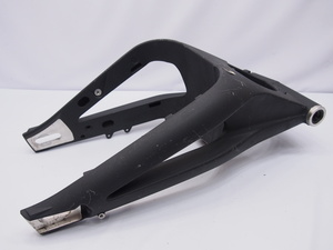  Triumph. Daytona 675.09-12 оригинальный качающийся рычаг Swing Arm. Street Triple 675