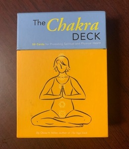 The Chakra Deck : 50 Ways to Promote Spiritual and Physical Health 精神的および肉体的な健康を促進する50の方法　英語版　T29-2