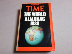 【英語 洋書】 ペーパーバック presented by time World Almanac and Book of Facts 1986