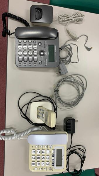 固定電話機　2台セット　パナソニック Panasonic VE-GD32-H パイオニア　Pioneer TF-VR20SE9 