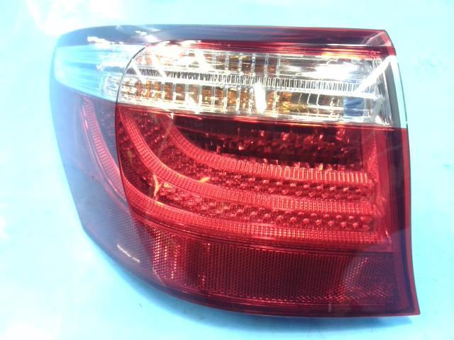 レクサス LS600h テールランプ(左)助手席側-