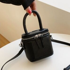 ミニショルダーバッグ バニティー ミニバッグ ハンドバッグ シンプル ブラック 韓国 化粧ポーチ 黒 オールシーズン