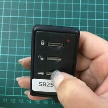 SB 2549 スバル 送198円 純正 キーレス リモコン スマートキー レガシー アウトバック インプレッサ エクシーガ等 3ボタン YA5_画像3