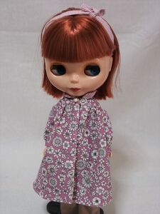  hand made * Neo Blythe / Licca-chan size . Western-style clothes set doll / out Fit costume / dress / floral print coat / One-piece / doll clothes / handmade / retro 