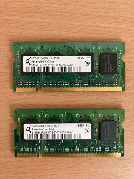 中古 メモリー PC2-5300 512MB×2枚